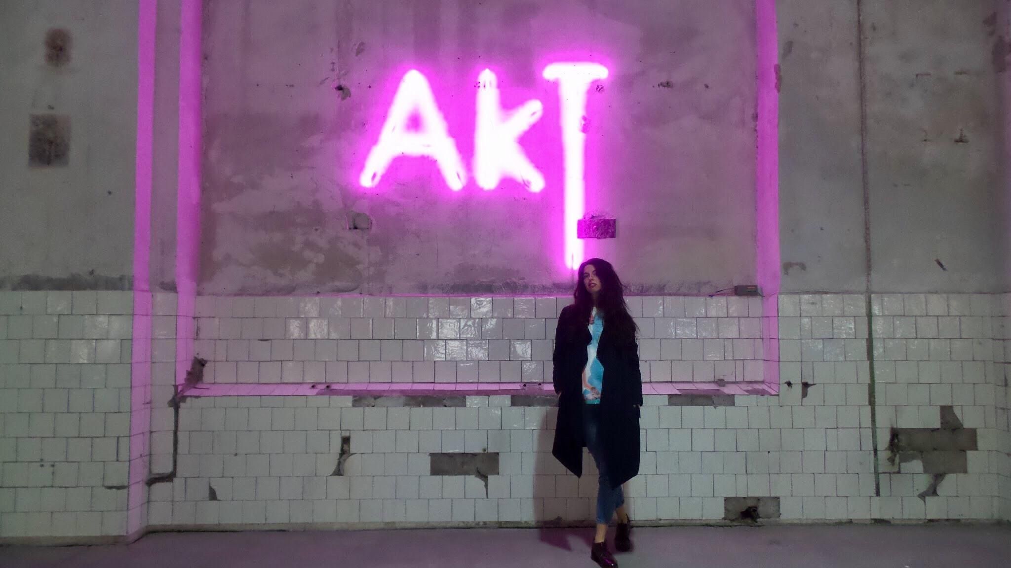 Галерея американского формата с нуля: куратор AkTа о разрушении стереотипов Галерея американского формата с нуля: куратор AkTа о разрушении стереотипов