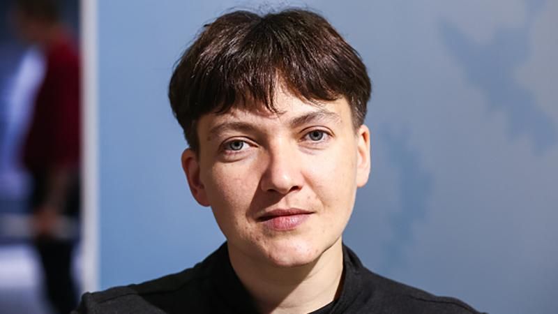 Савченко у Верховній Раді приміряла "образ монашки" Савченко у Верховній Раді приміряла "образ монашки"