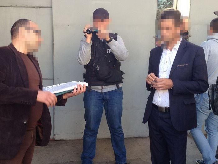 СБУ викрила на хабарництві впливового поліцейського СБУ викрила на хабарництві впливового поліцейського