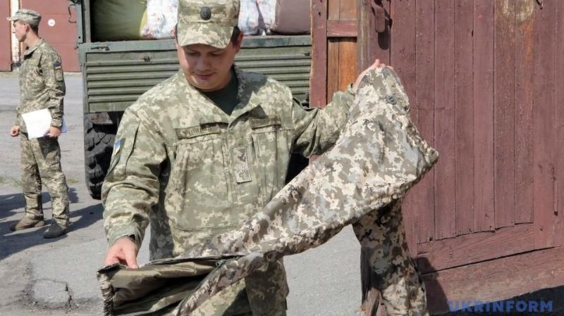 В Минобороны показали новую, усовершенствованную, зимнюю форму В Минобороны показали новую, усовершенствованную, зимнюю форму