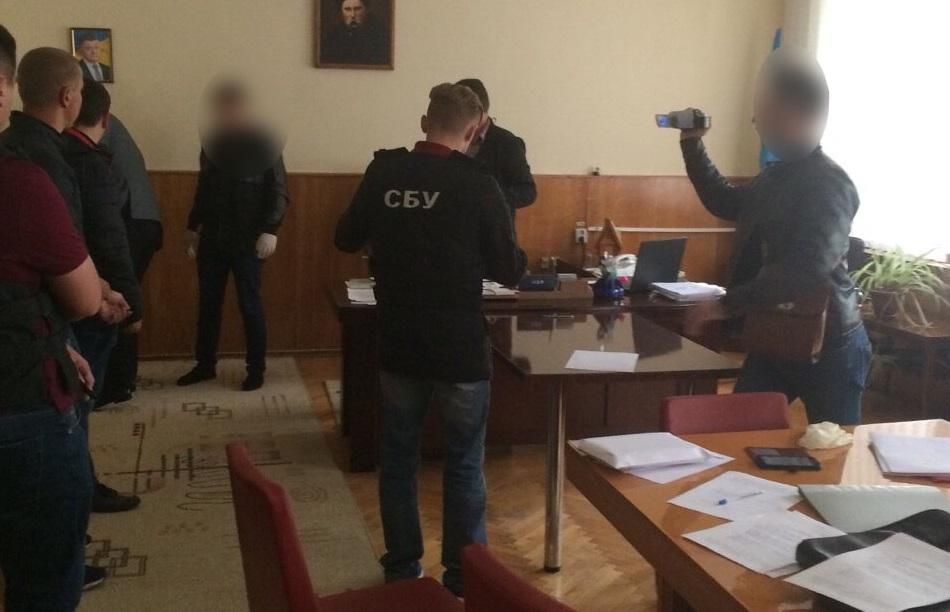 Соратника Ляшко задержали в Виннице на солидной взятке: фото