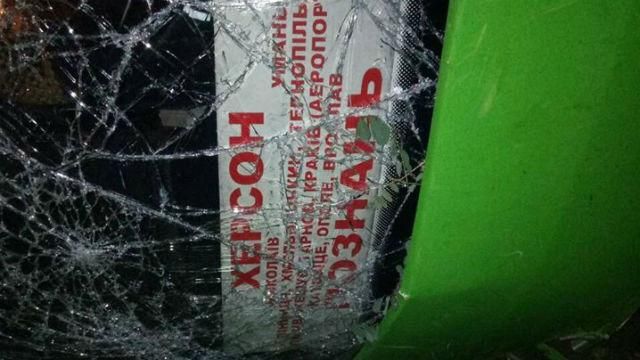 Автобус, ехавший в Польшу, перевернулся на Николаевщине: много раненых Автобус, ехавший в Польшу, перевернулся на Николаевщине: много раненых