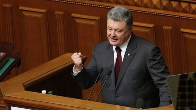 Президент пообещал ветировать все попытки изменить "безвизовые законы" Президент пообещал ветировать все попытки изменить "безвизовые законы"