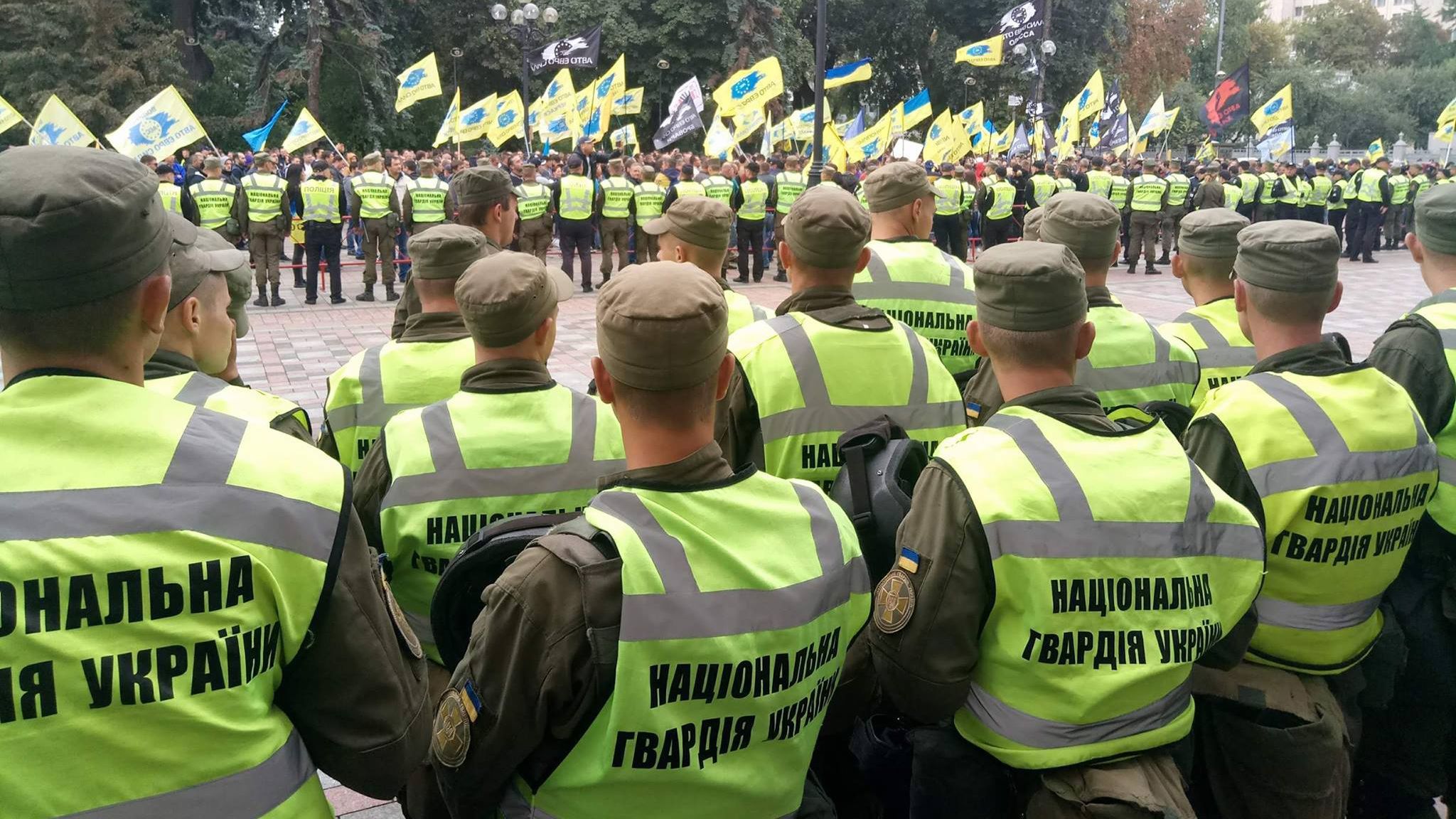 Протест автомобилистов в Киеве: схавтка с полицией - видео