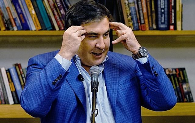 Отмененные рейсы и дорожные работы: у Саакашвили заявили о препятствиях перед возвращением политика