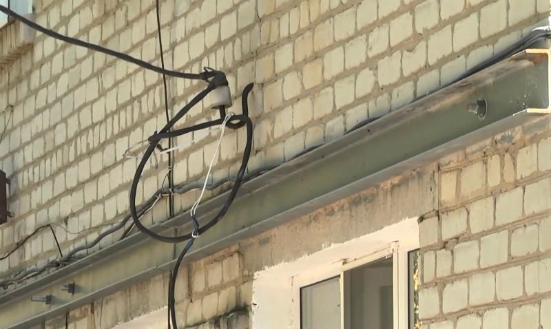 Кілька міст на Луганщині залишилися без світла і води через аварію
Кілька міст на Луганщині залишилися без світла і води через аварію