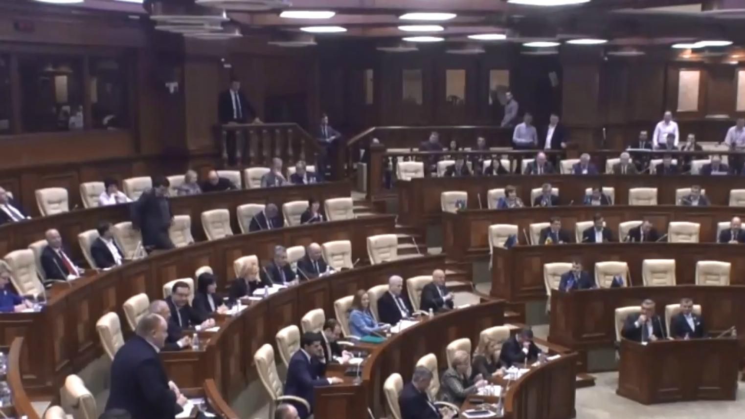 Всередині політичної верхівки Молдови розгорівся конфлікт через військові навчання в Україні
Всередині політичної верхівки Молдови розгорівся конфлікт через військові навчання в Україні