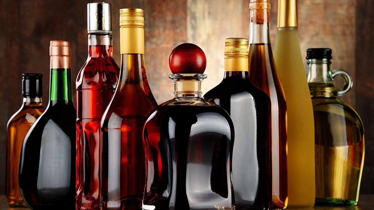 Віднині в Україні значно дорожчає алкоголь 