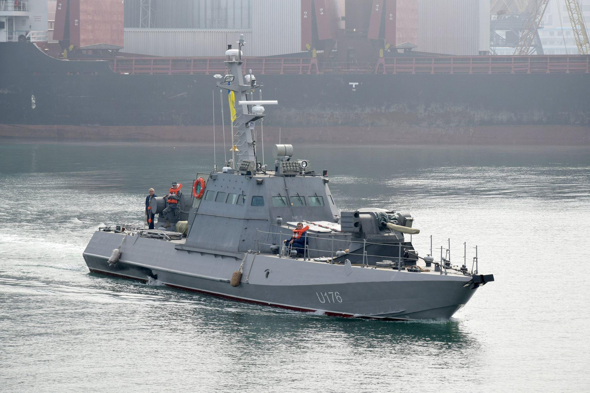 Українська армія отримала нові броньовані артилерійські катери Українська армія отримала нові броньовані артилерійські катери