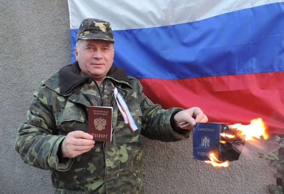 Крымские военные предатели будут получать пенсию от Путина Крымские военные предатели будут получать пенсию от Путина