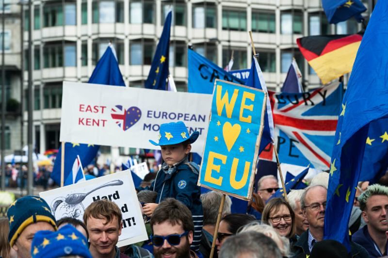 Запобігти Brexit: близько 100 тисяч протестувальників вийшли на вулиці Лондона
