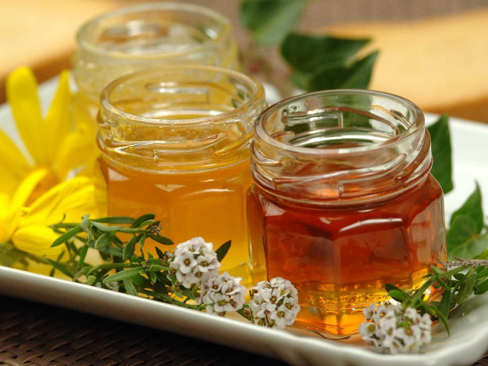 Мед в помірній кількості – це здорова альтернатива цукру в чистому вигляді 