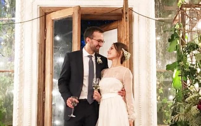 Появились новые фото со свадьбы Лещенко и Топольской
