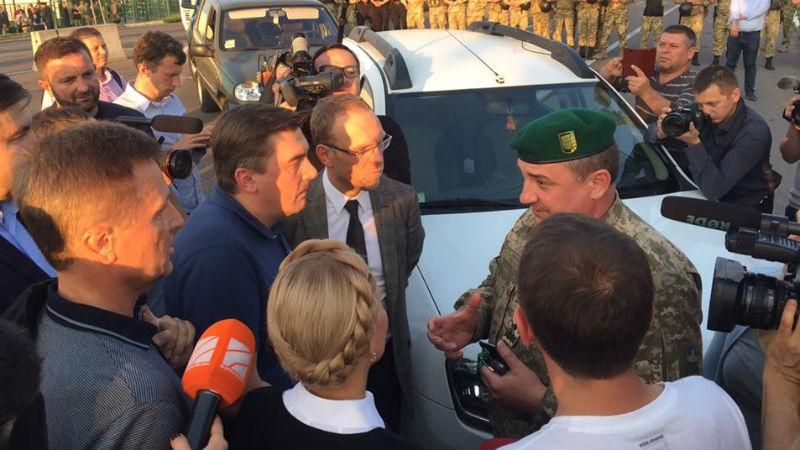 Украинские пограничники объяснили, почему закрыли границу перед носом у Саакашвили