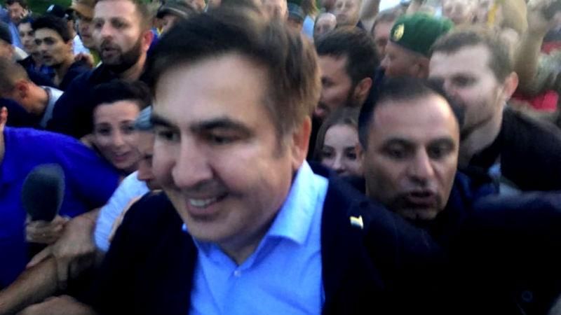 Саакашвили прорвался через границу - видео