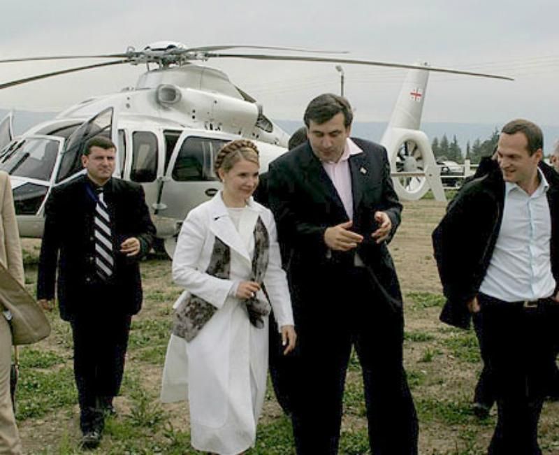Кого-то "крупного" посадить надо, – политолог о силовиках и "очереди к Тимошенко" из-за Саакашвили