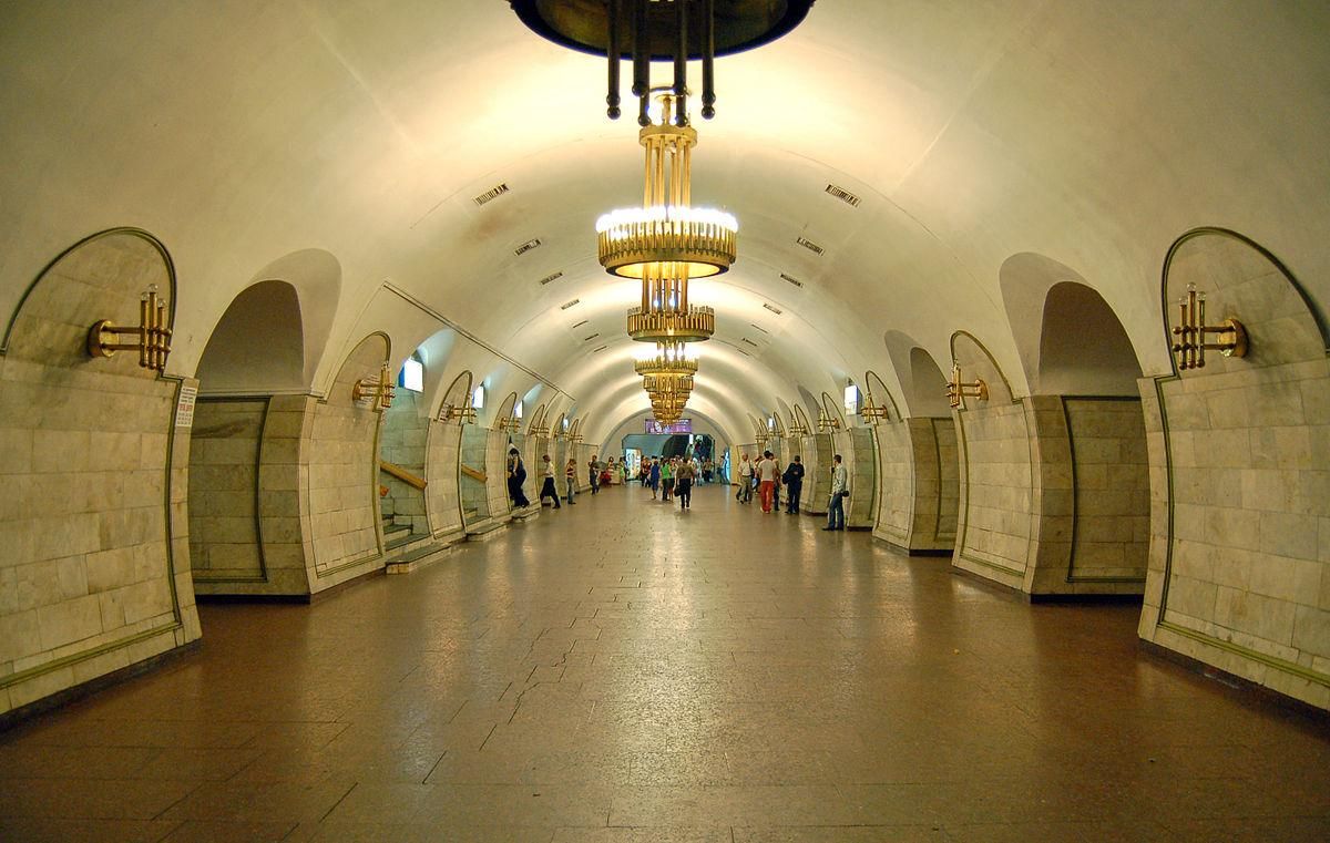 Пожар в метро в Киеве: задымление между Контрактовой и Тараса Шевченко