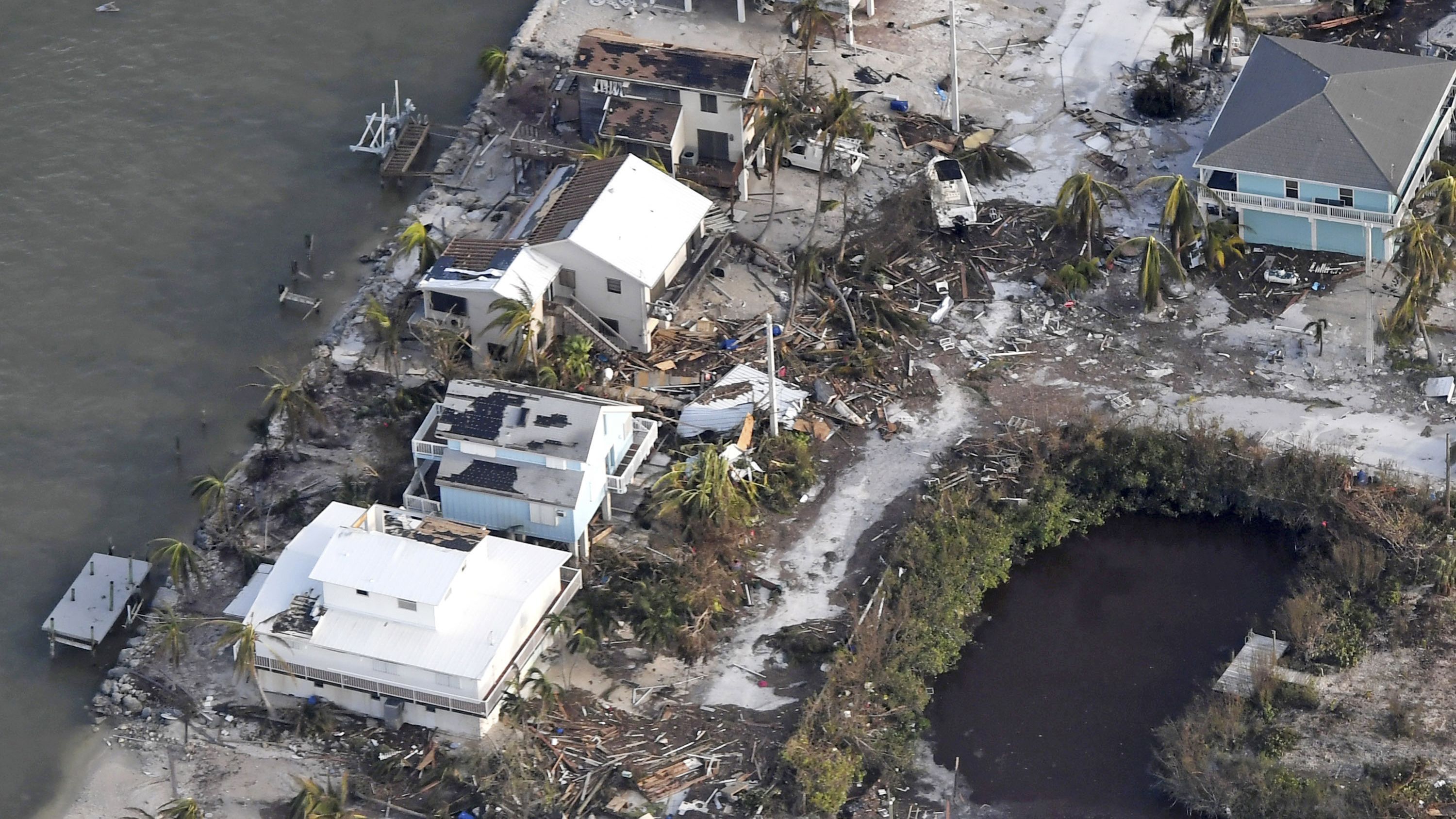 США шокировали суммарным ущербом от ураганов "Харви" и "Ирма" США шокировали суммарным ущербом от ураганов "Харви" и "Ирма"