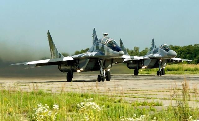 У бойову готовність приведені більшість частин Повітряних Сил ЗСУ У бойову готовність приведені більшість частин Повітряних Сил ЗСУ