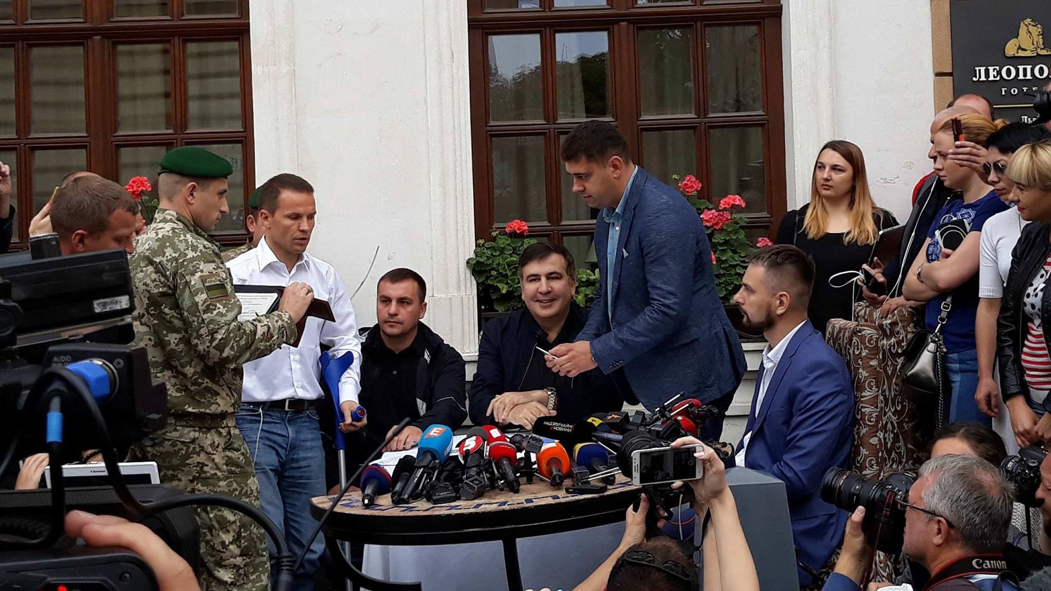 Адвокат Саакашвілі розповів, за якою статтею звинувачують політика і яке покарання йому загрожує Адвокат Саакашвілі розповів, за якою статтею звинувачують політика і яке покарання йому загрожує