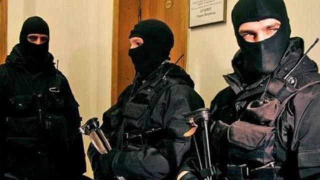 Военная прокуратура проводит обыск у депутата Военная прокуратура проводит обыск у депутата