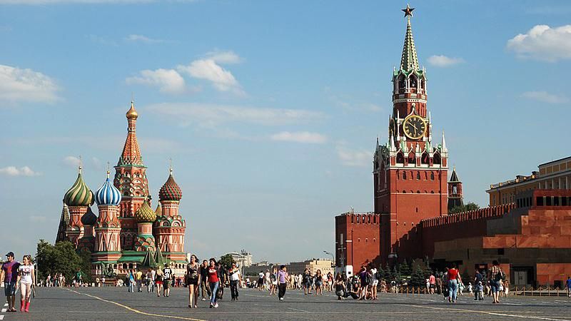 Неизвестный угрожает взорвать Красную площадь в Москве, – СМИ