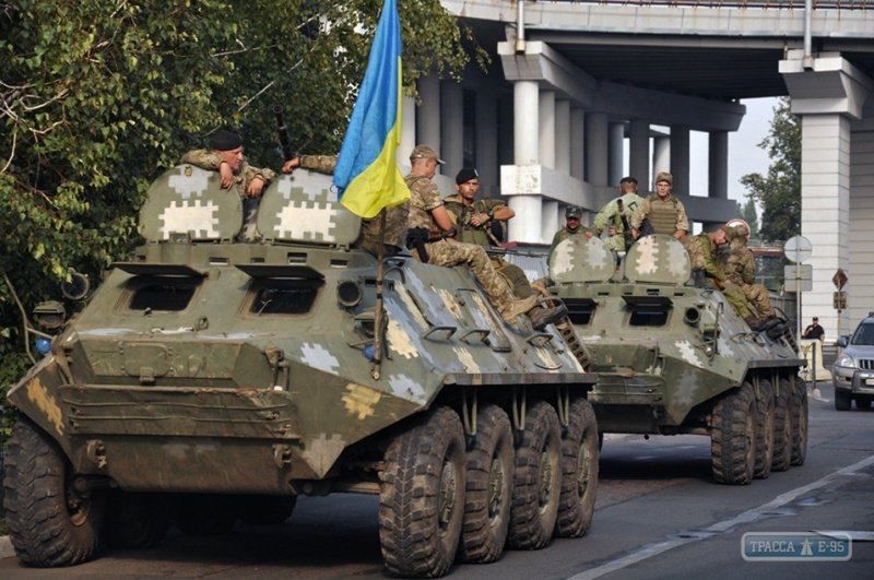 Морпіхи взяли під охорону Одеський порт: ефектні фото з військових навчань