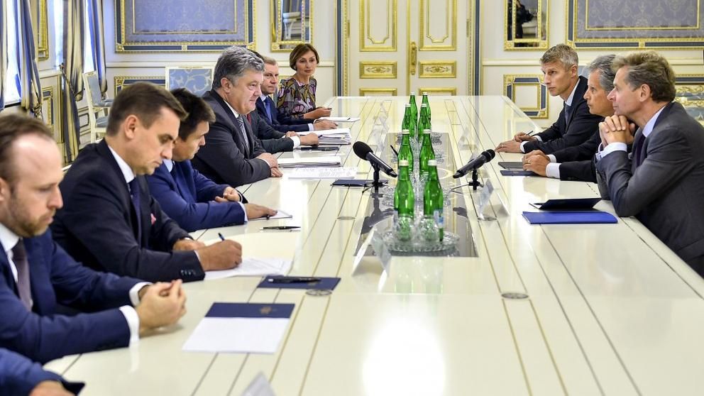 Порошенко зустрівся з заступником голови МВФ: деталі перемовин Порошенко зустрівся з заступником голови МВФ: деталі перемовин