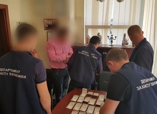 В Киеве полиция поймала преподавателя государственного вуза на взятке