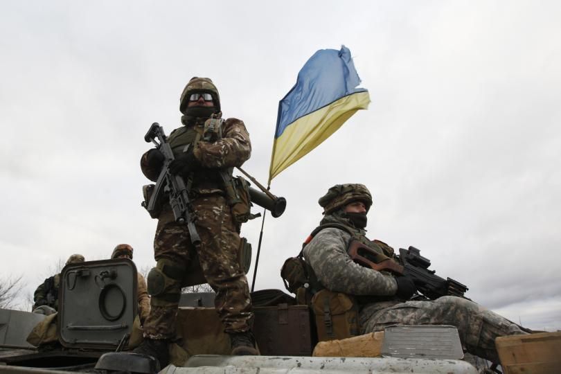 Загострення в зоні АТО: один український військовий загинув, ще двоє поранені