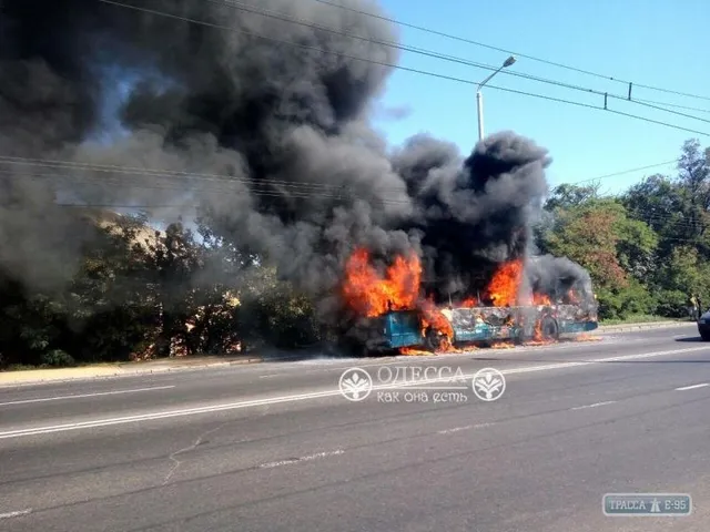 Пожежа, тролейбус, транспорт, Одеса Пожежа, тролейбус, транспорт, Одеса