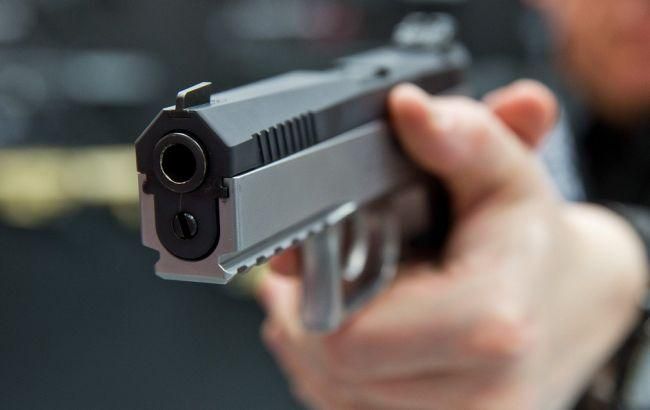 У Німеччині чоловік влаштував стрілянину в пабі: є загиблі У Німеччині чоловік влаштував стрілянину в пабі: є загиблі