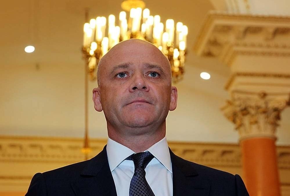 Труханов и маленькая девочка: по сети ширится меткий кадр Труханов и маленькая девочка: по сети ширится меткий кадр