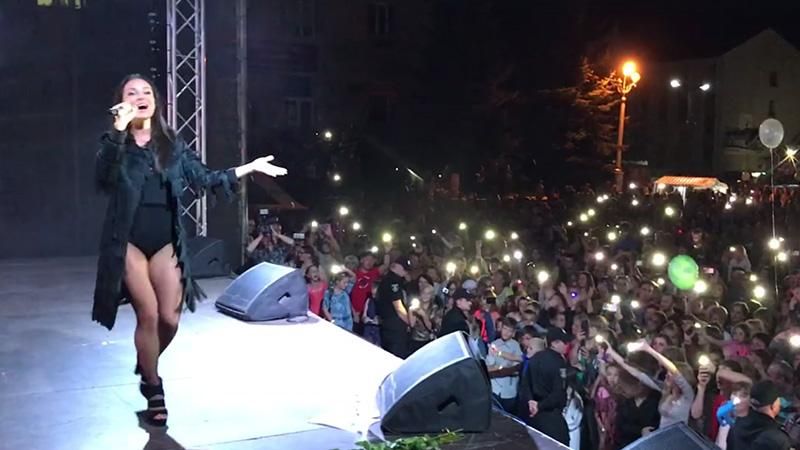 Під час концерту Злати Огневич ураган потрощив сцену: з'явилося відео