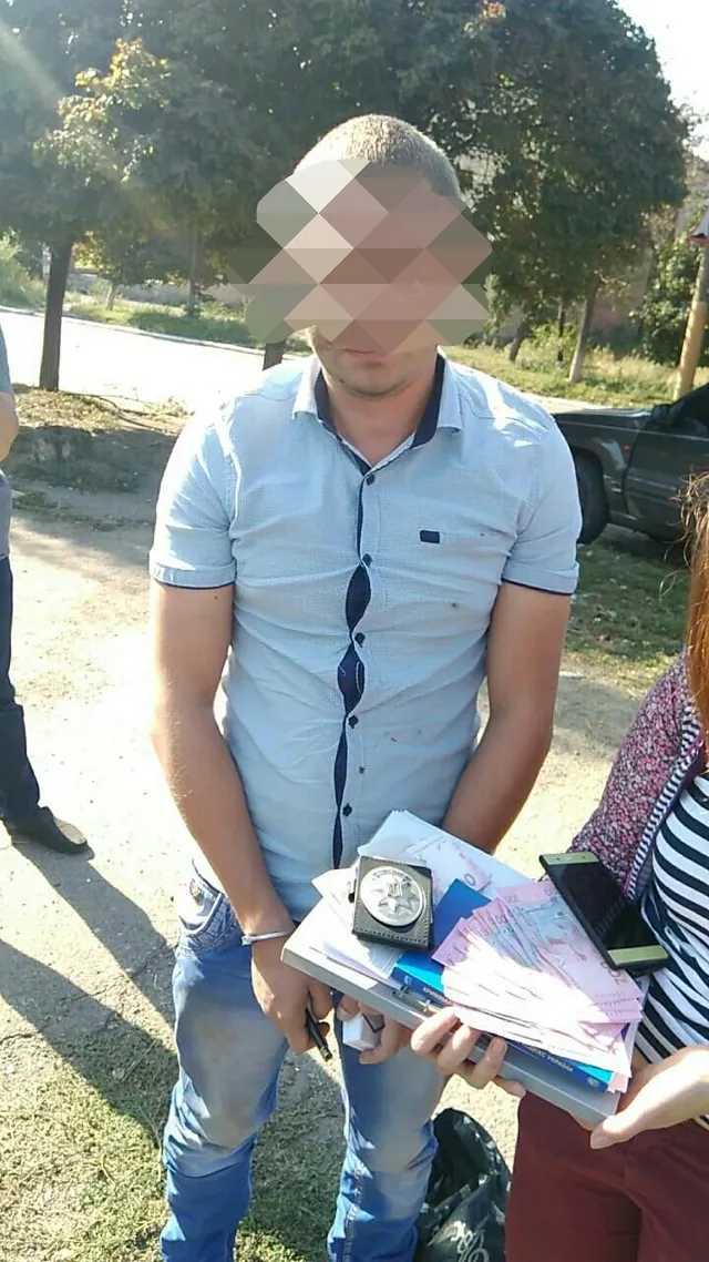 Затриманий поліцейський-хабарник, що спричинив ДТП Затриманий поліцейський-хабарник, що спричинив ДТП