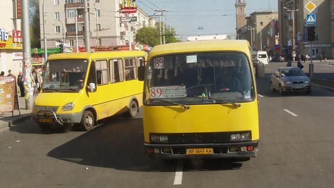 Скандал з ветеранами АТО: водії маршруток не визнають пільг військових Скандал з ветеранами АТО: водії маршруток не визнають пільг військових