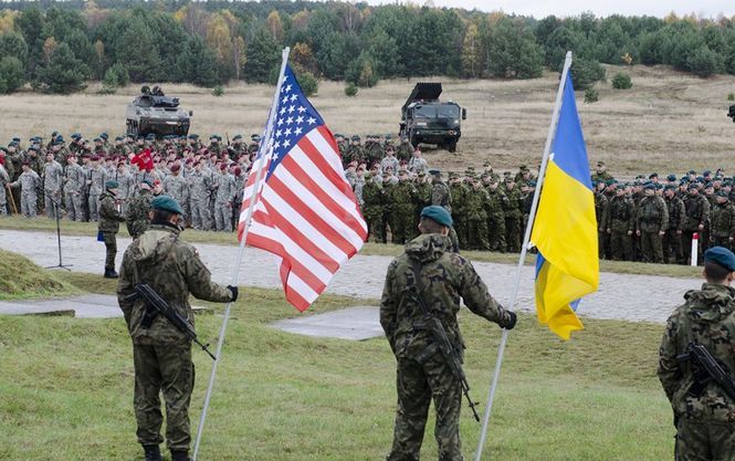 США планує виділити 500 мільйонів доларів у 2018 році на військову підтримку України США планує виділити 500 мільйонів доларів у 2018 році на військову підтримку України