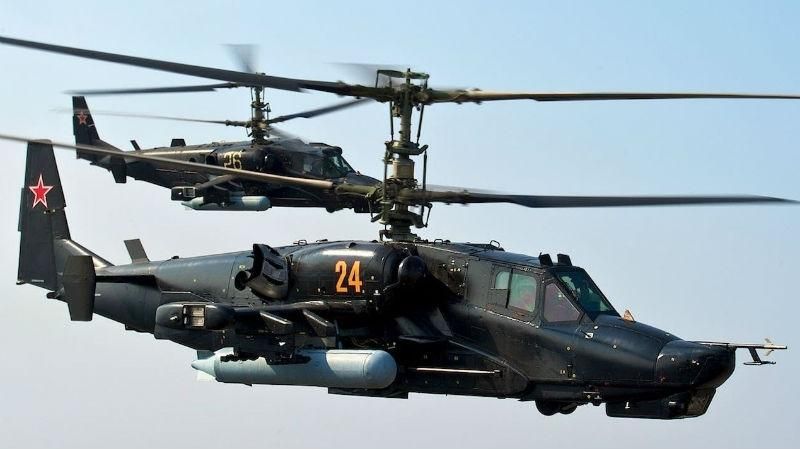 Российский вертолет выстрелил по зрителям: появилось видео с борта Ка-52