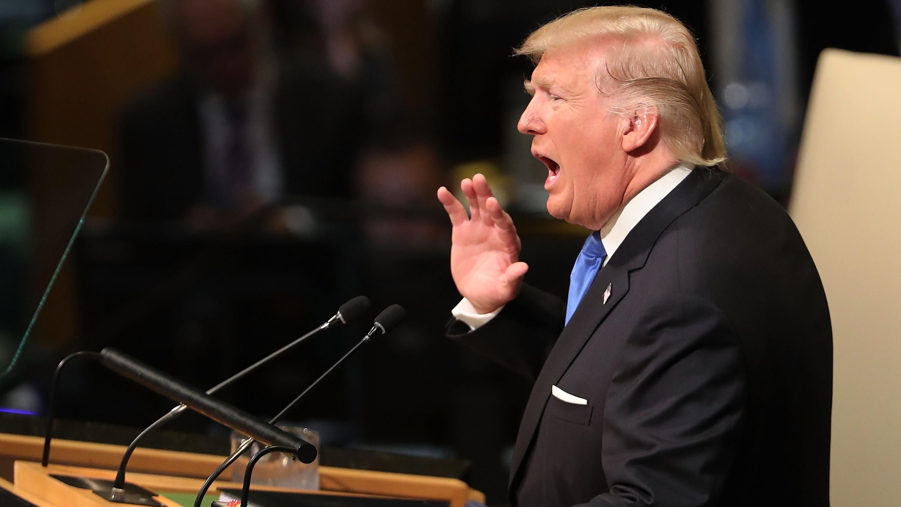 Трамп в ООН пригрозил уничтожить КНДР из-за действий "человека-ракеты" Трамп в ООН пригрозил уничтожить КНДР из-за действий "человека-ракеты"