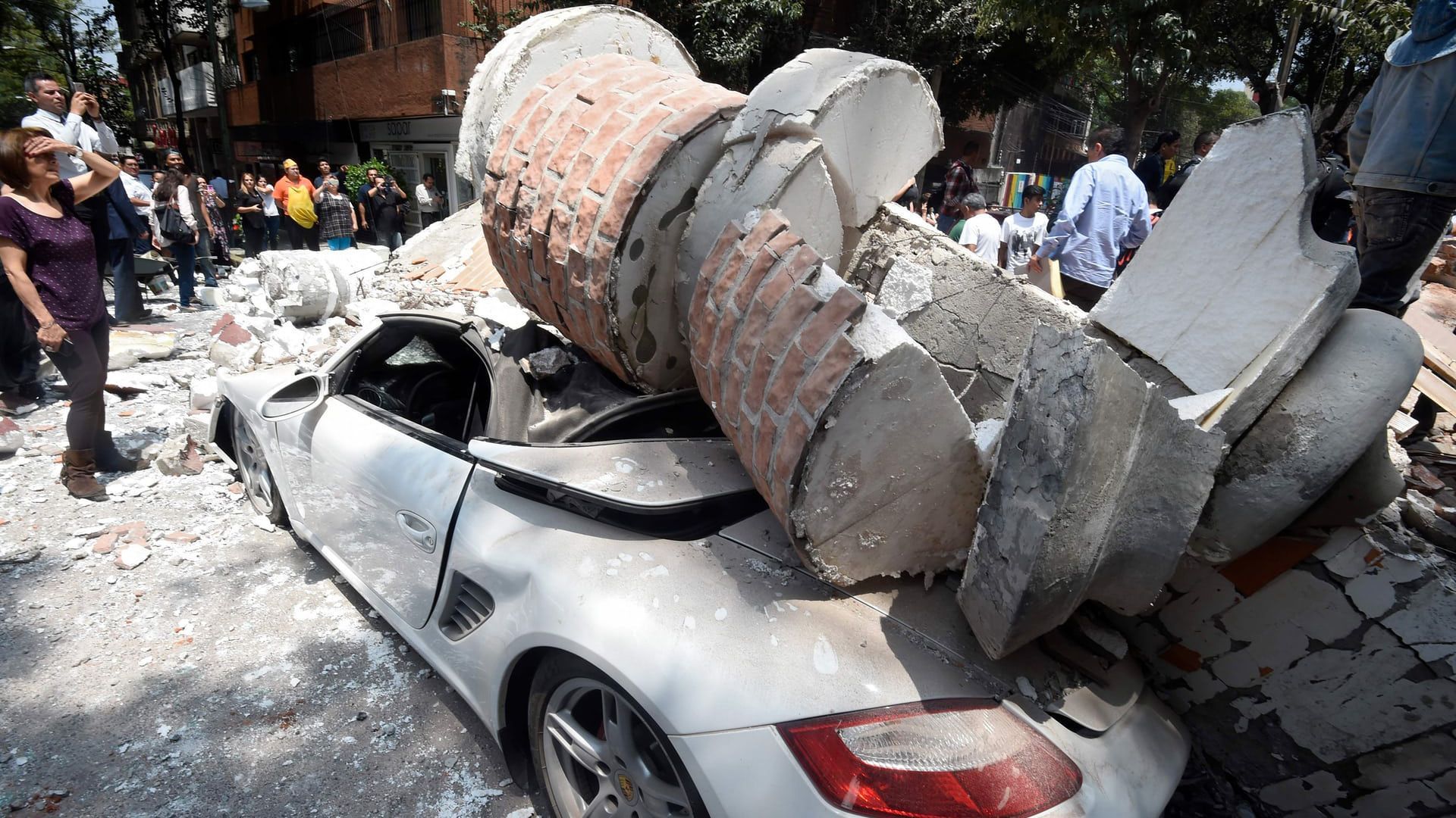 Новий руйнівний землетрус у Мексиці: з'явилися шокуючі дані щодо перших жертв 