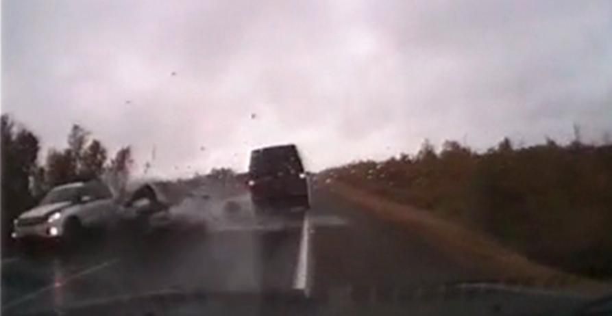 Опубликовано видео смертельного ДТП с участием российского командующего, который захватывал Крым