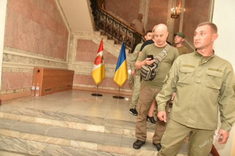 Активисты покинули захваченный Одесский горсовет не дождавшись Труханова Активисты покинули захваченный Одесский горсовет не дождавшись Труханова