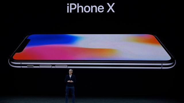 Чому iPhone X настільки дорогий: пояснення від Тіма Кука