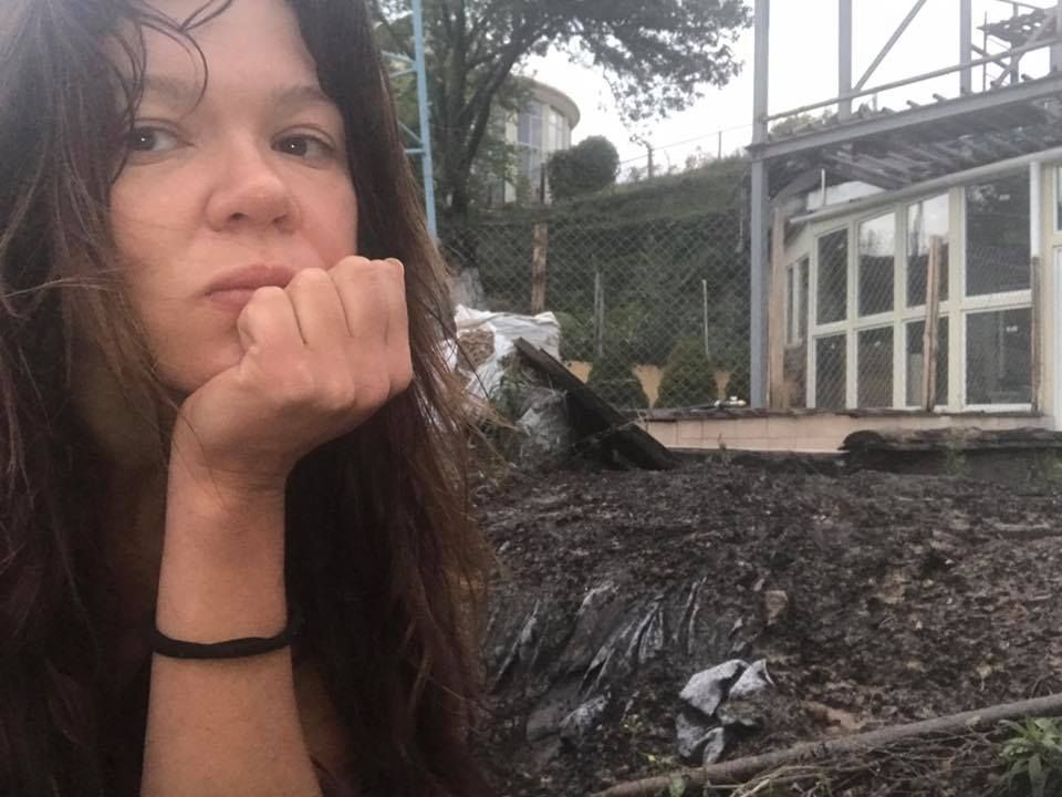 В дом Русланы ударила молния: фото пожарища
