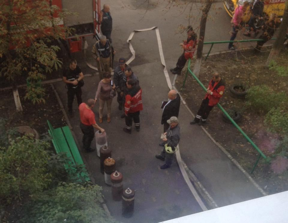 "Звук был ужасен": на крыше многоэтажки в Киеве прогремел мощный взрыв