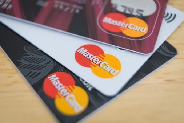 Назвали країни, в яких українці витратили найбільше безготівки цього літа Назвали країни, в яких українці витратили найбільше безготівки цього літа