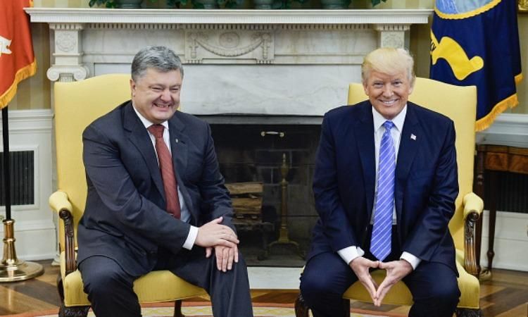 Зустріч Петра Порошенка з Дональдом Трампом: опубліковане відео Зустріч Петра Порошенка з Дональдом Трампом: опубліковане відео