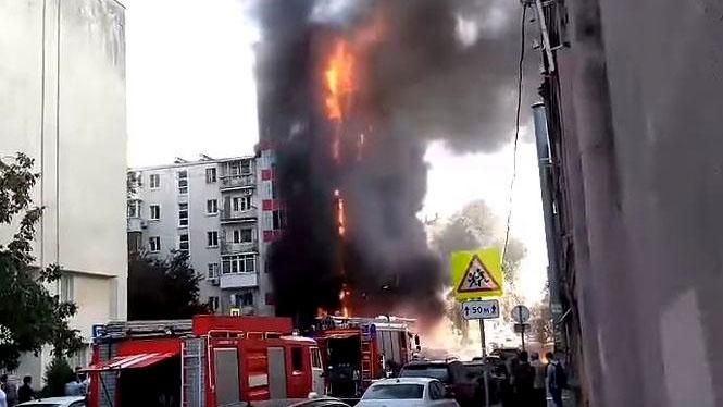 В российском Ростове сгорел 10-этажный отель: фото и видео серьезного пожара