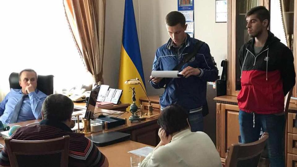 Названо імена суддів, які хотіли підкупити Холодницького щодо справи про хабарництво Названо імена суддів, які хотіли підкупити Холодницького щодо справи про хабарництво