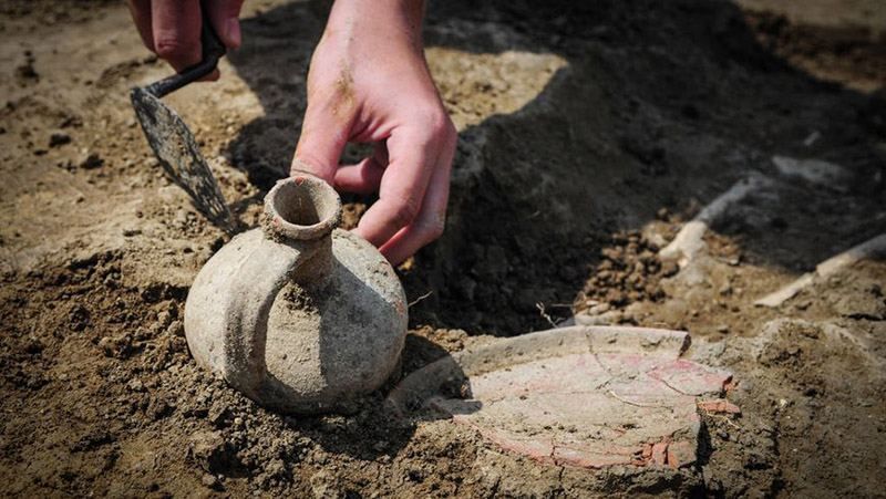 В Харьковской области археологи открыли древний курган